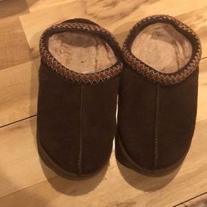 Ugg tasman slipper